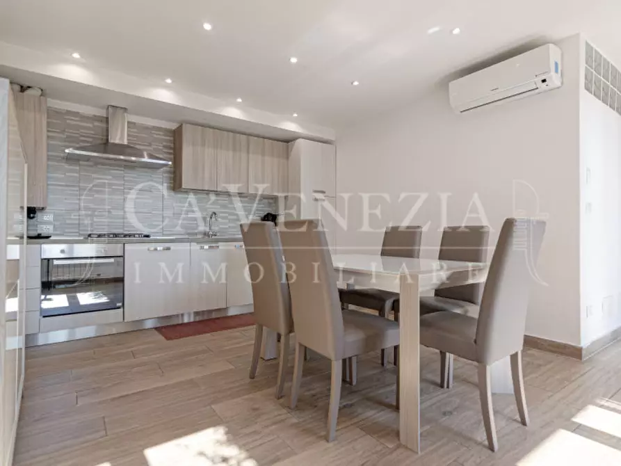 Immagine 10 di Appartamento in vendita  a Venezia