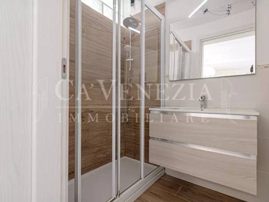 Immagine 15 di Appartamento in vendita  a Venezia