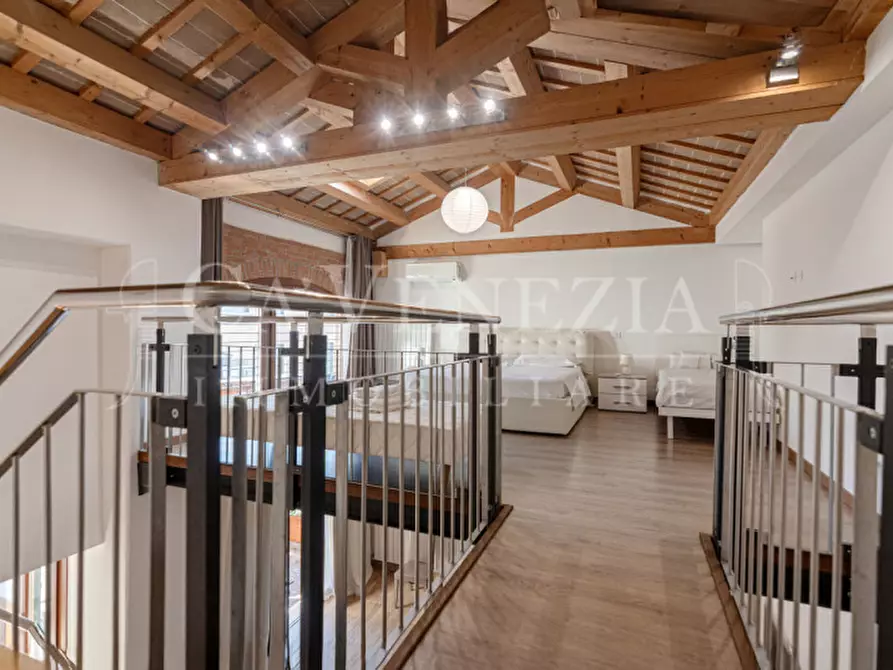 Immagine 20 di Appartamento in vendita  a Venezia