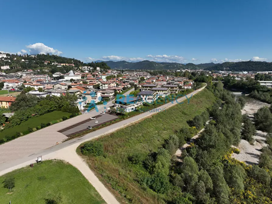 Immagine 8 di Appartamento in vendita  a Trissino