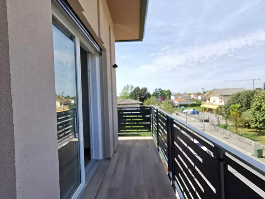 Immagine 5 di Appartamento in vendita  in Via Sclavons a Cordenons