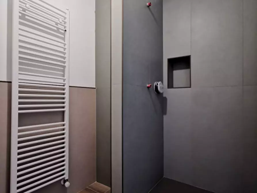 Immagine 11 di Appartamento in vendita  in Via Sclavons a Cordenons