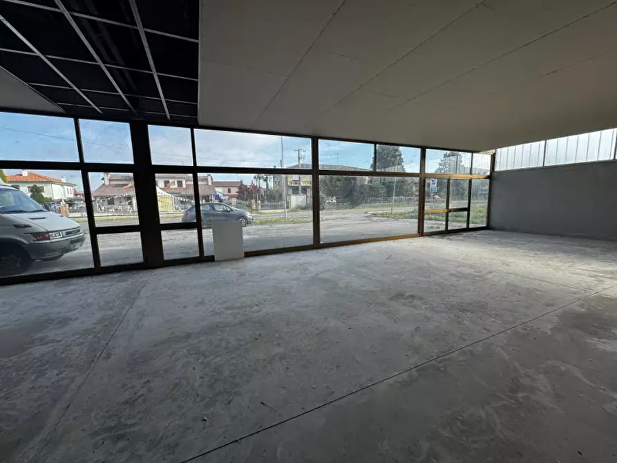 Immagine 4 di Capannone industriale in vendita  in via settepertiche 2 a Masi