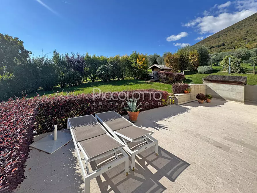 Immagine 6 di Villa in vendita  in via Italo Girardi a Borso Del Grappa