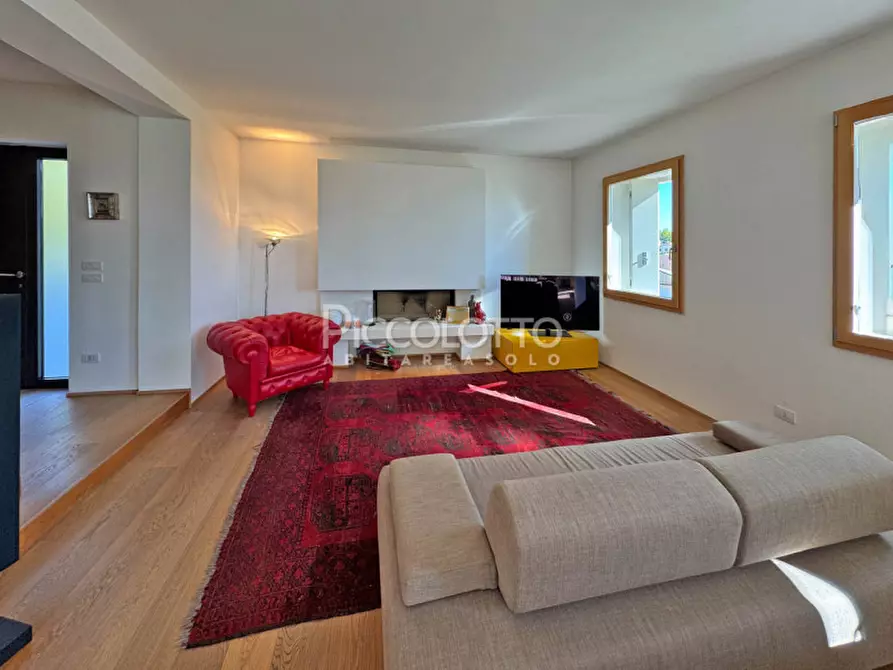 Immagine 10 di Villa in vendita  in via Italo Girardi a Borso Del Grappa