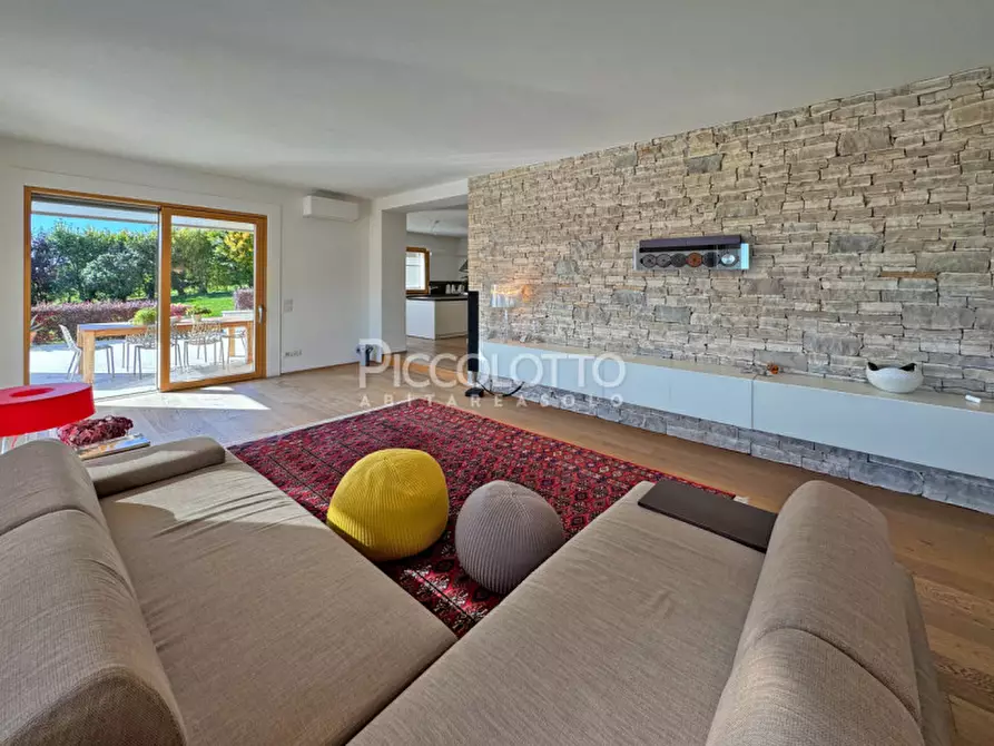 Immagine 11 di Villa in vendita  in via Italo Girardi a Borso Del Grappa