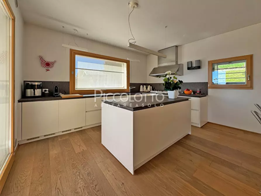 Immagine 13 di Villa in vendita  in via Italo Girardi a Borso Del Grappa