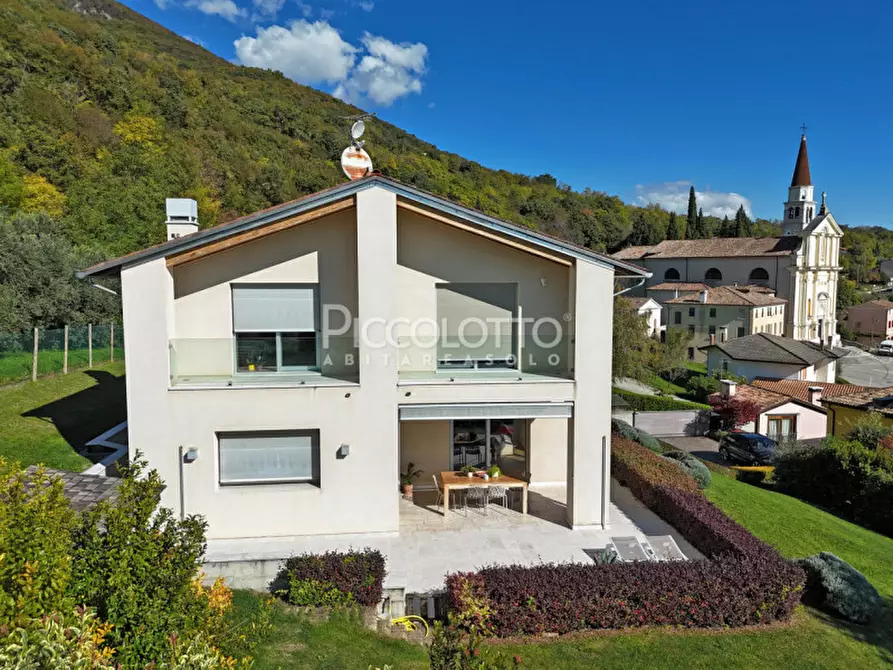 Immagine 25 di Villa in vendita  in via Italo Girardi a Borso Del Grappa