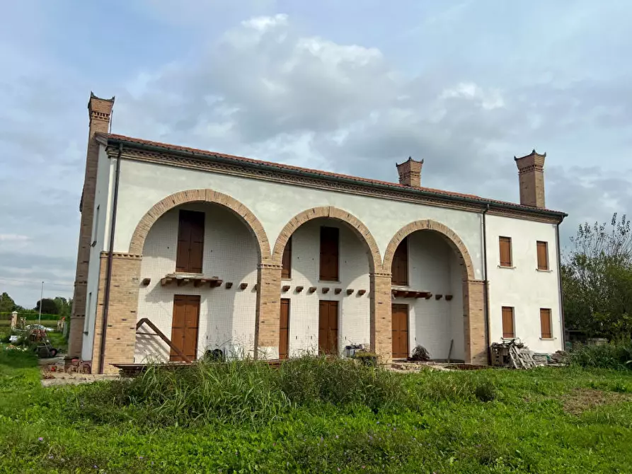 Immagine 3 di Casa bifamiliare in vendita  in Via Brentella a Arzergrande