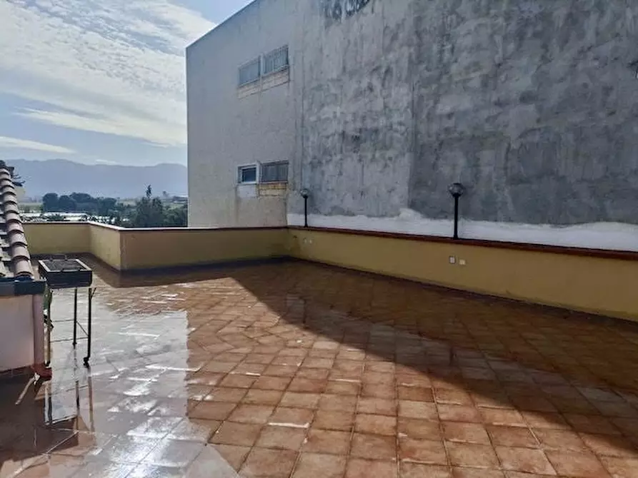 Immagine 4 di Appartamento in vendita  in VIA ROCCAZZO a Palermo