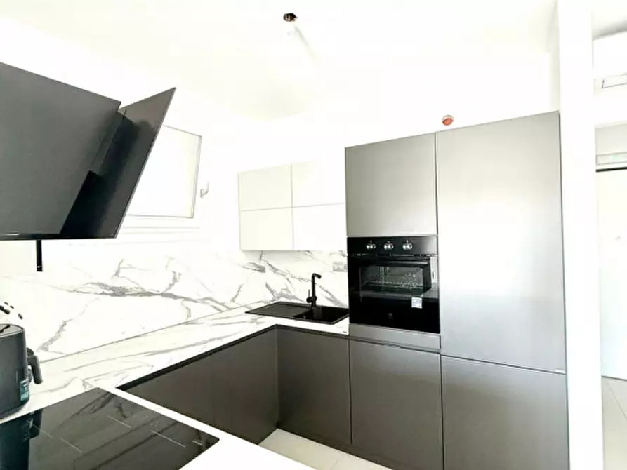 Immagine 12 di Appartamento in vendita  in Via Monte Moricone 11 a Velletri