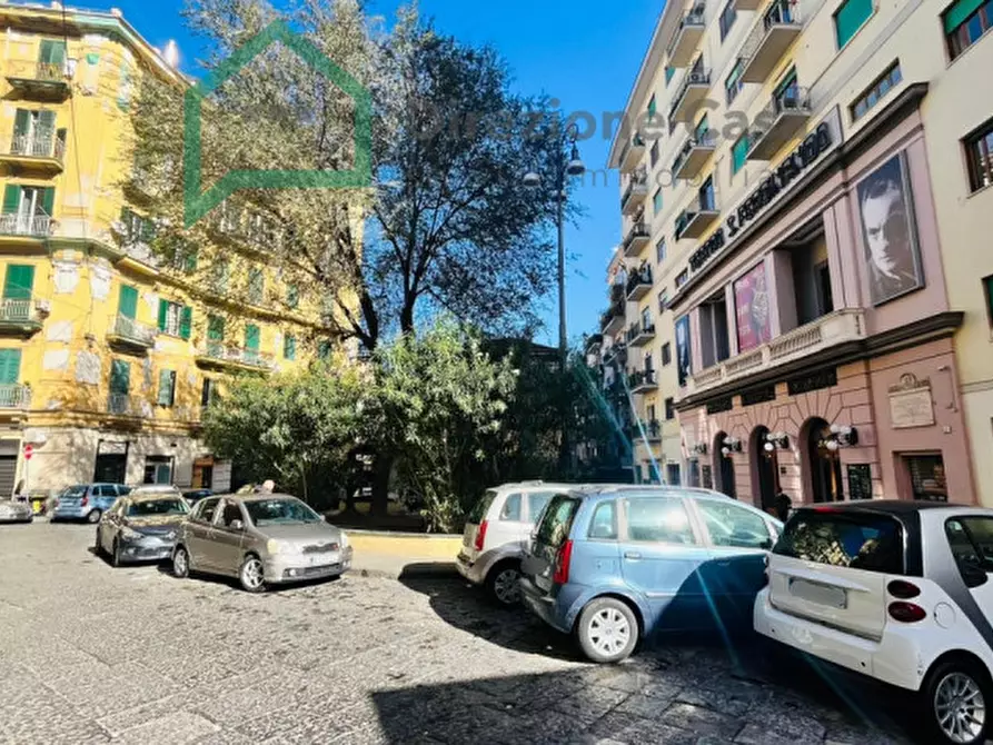 Immagine 3 di Negozio in affitto  in Via Titina de Filippo a Napoli