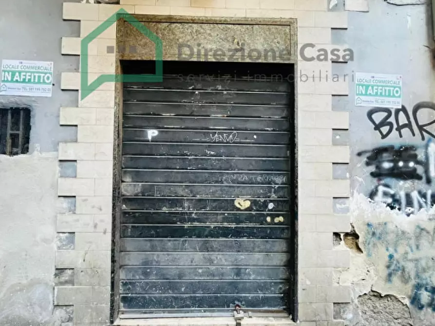 Immagine 5 di Negozio in affitto  in Via Titina de Filippo a Napoli