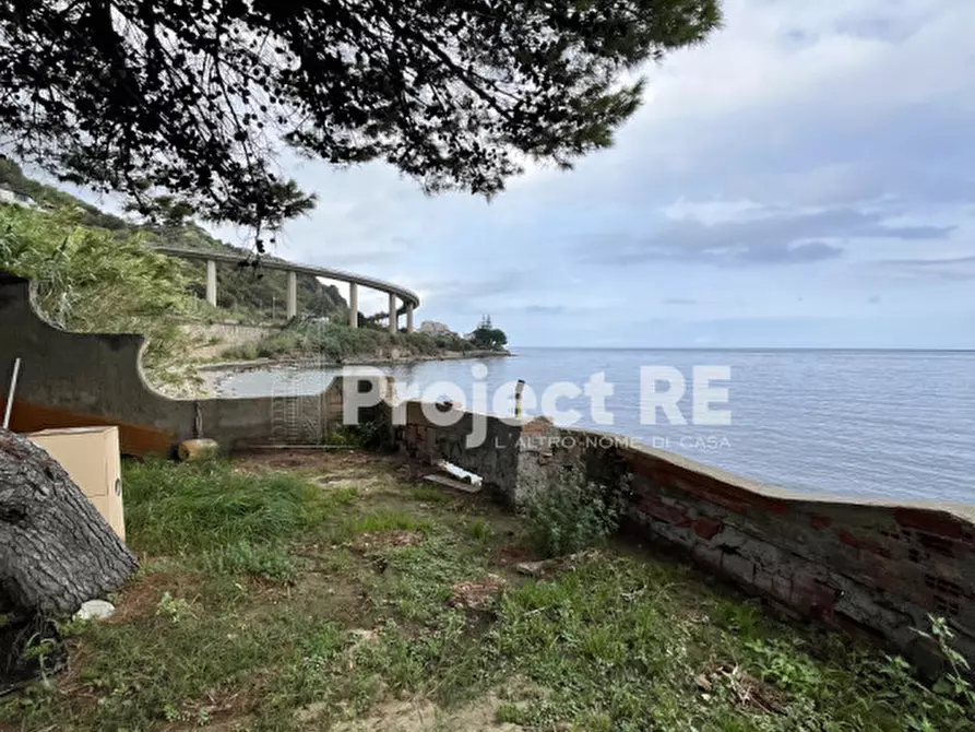 Immagine 2 di Casa indipendente in vendita  a Scilla