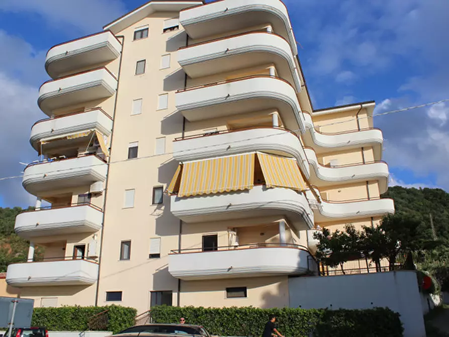 Immagine 1 di Appartamento in vendita  in Pizzo (VV), Contrada Corvo a Pizzo