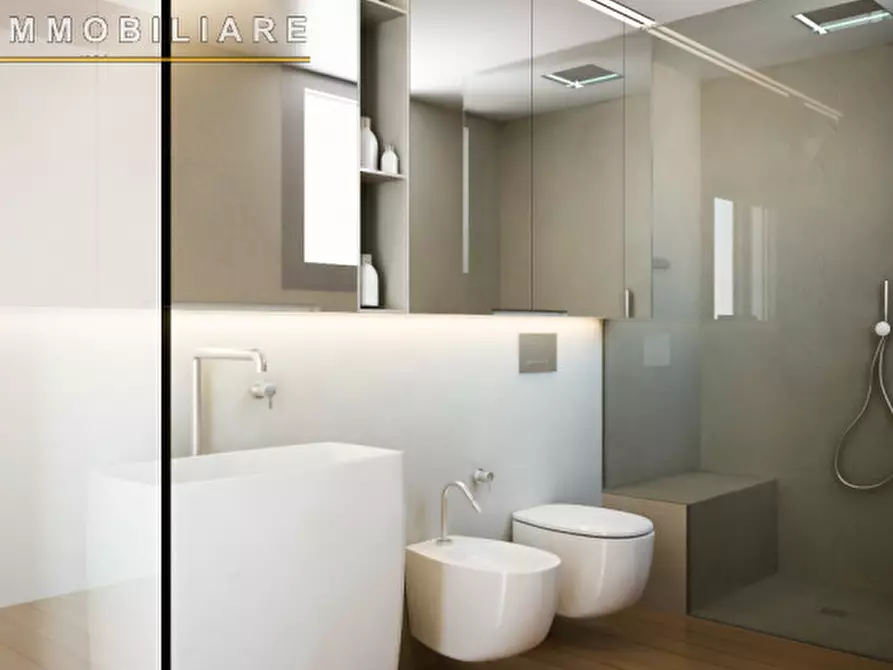 Immagine 4 di Casa trifamiliare in vendita  in Via Ponte San Nicolò a Ponte San Nicolò