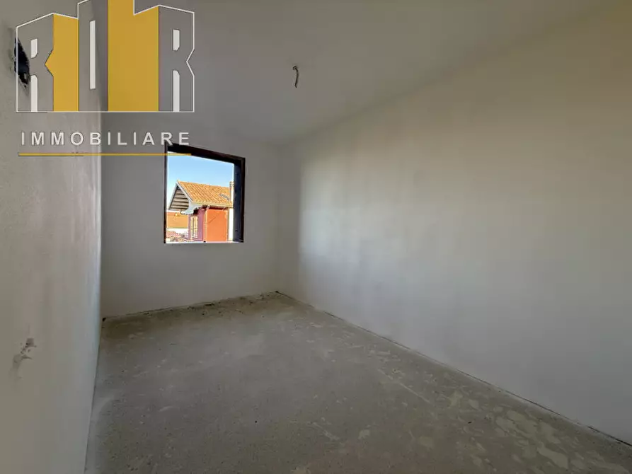 Immagine 7 di Casa trifamiliare in vendita  in Via Ponte San Nicolò a Ponte San Nicolò