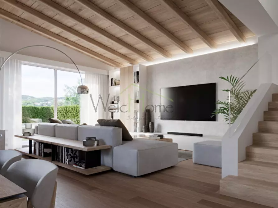 Immagine 1 di Villa in vendita  a Albavilla