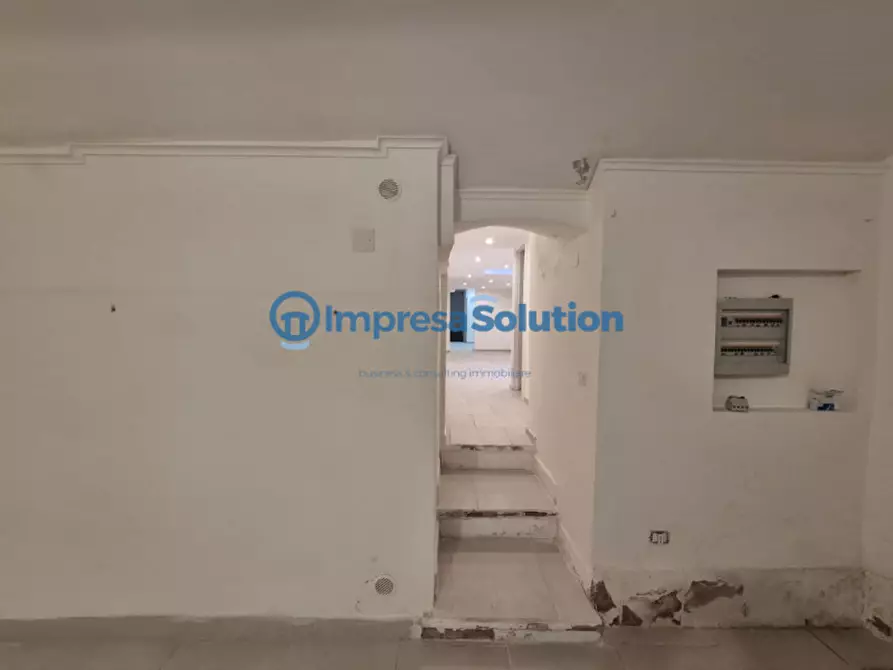 Immagine 3 di Negozio in affitto  in Via Giuseppe Fiorelli 3 a Napoli