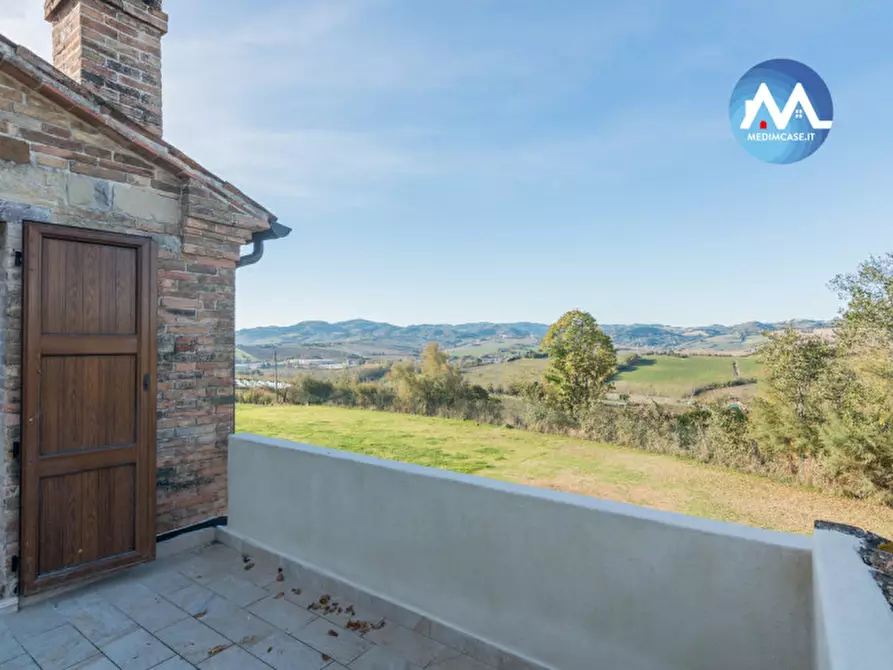 Immagine 3 di Rustico / casale in vendita  in strada lunga a Pesaro