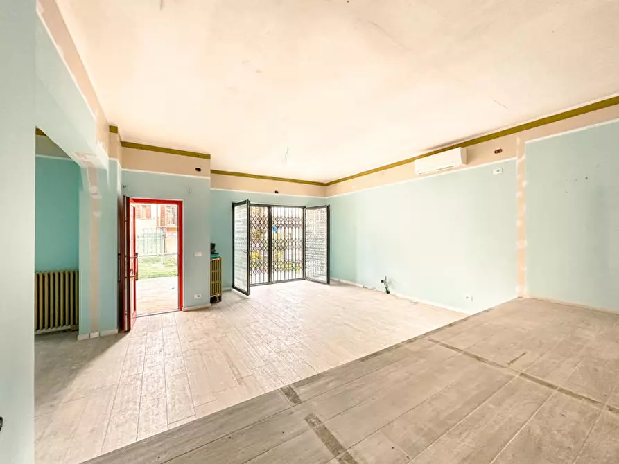 Immagine 4 di Appartamento in vendita  in Via Quarantadue Martiri, 110 a Verbania