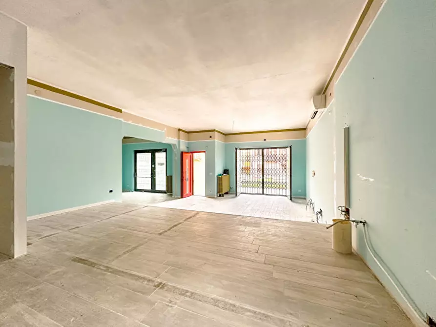 Immagine 5 di Appartamento in vendita  in Via Quarantadue Martiri, 110 a Verbania