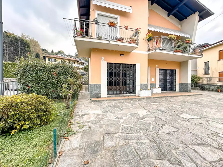 Immagine 13 di Appartamento in vendita  in Via Quarantadue Martiri, 110 a Verbania