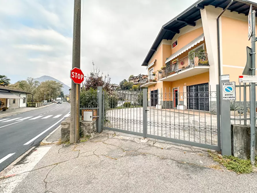 Immagine 19 di Appartamento in vendita  in Via Quarantadue Martiri, 110 a Verbania