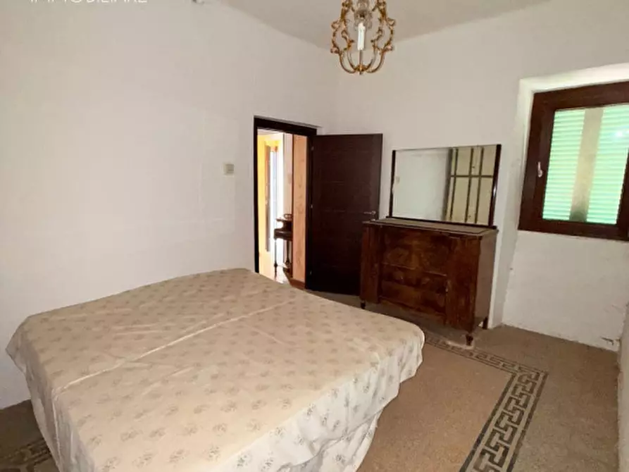 Immagine 8 di Palazzo in vendita  in Via dei Castelli Romani a Rocca Di Papa