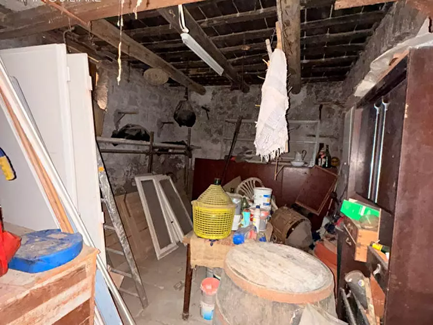 Immagine 13 di Palazzo in vendita  in Via dei Castelli Romani a Rocca Di Papa