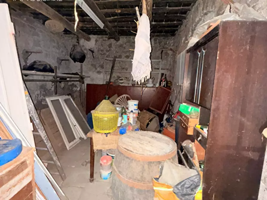 Immagine 15 di Palazzo in vendita  in Via dei Castelli Romani a Rocca Di Papa