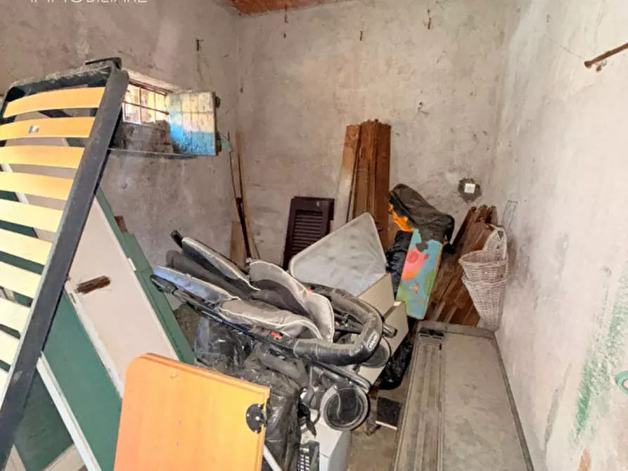 Immagine 17 di Palazzo in vendita  in Via dei Castelli Romani a Rocca Di Papa