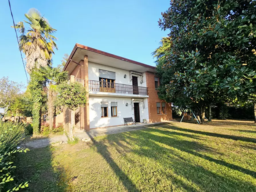 Immagine 1 di Appartamento in vendita  in via arzarini a Villa Estense