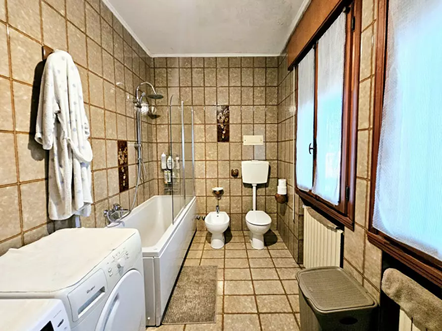 Immagine 13 di Appartamento in vendita  in via arzarini a Villa Estense