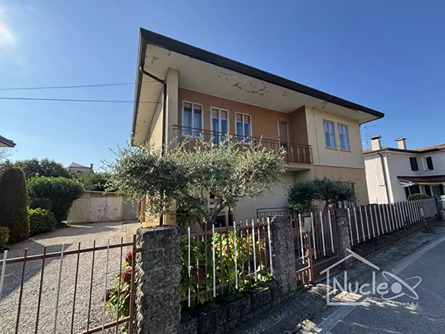 Immagine 1 di Casa indipendente in vendita  a Pernumia