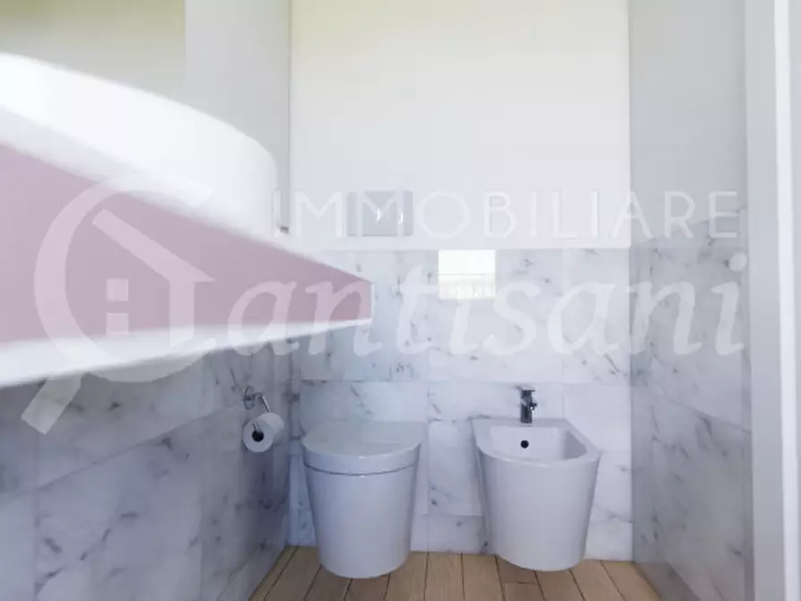 Immagine 17 di Appartamento in vendita  in Via Pistoiese a Firenze