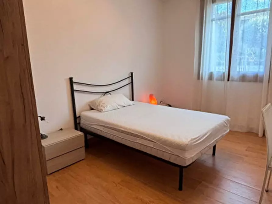 Immagine 4 di Camera in affitto  in Via Nazionale a Solesino