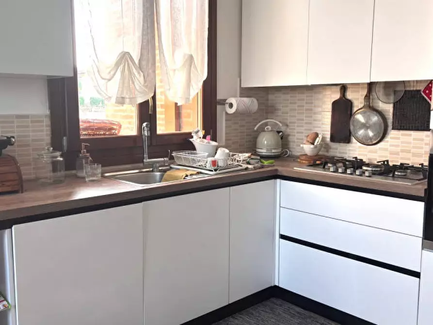 Immagine 8 di Camera in affitto  in Via Nazionale a Solesino