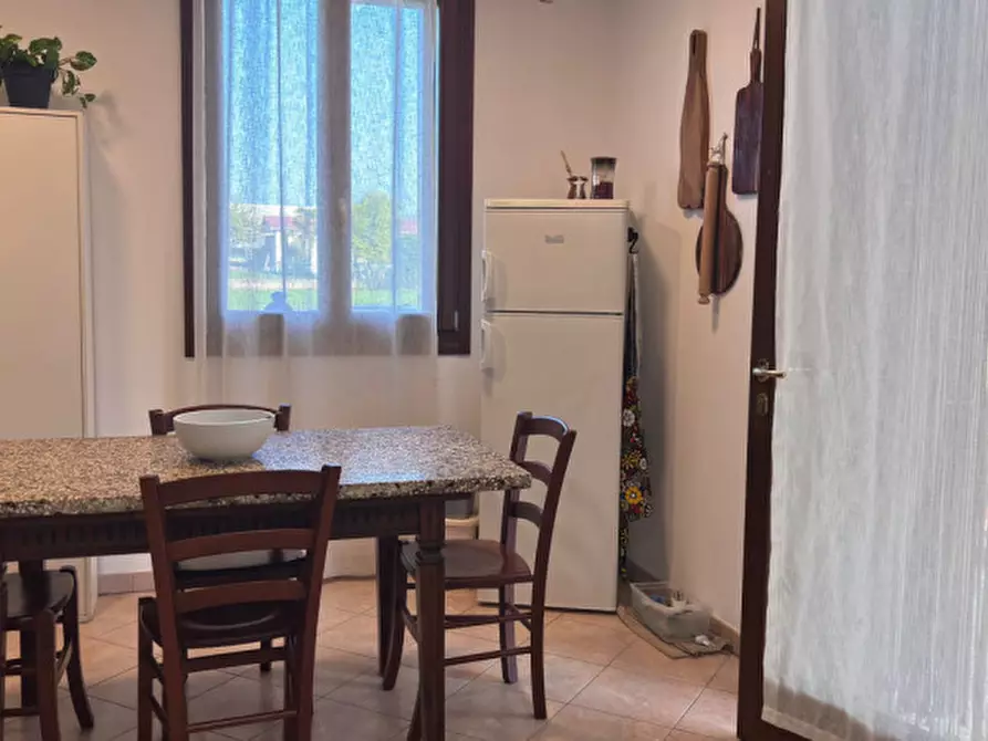 Immagine 10 di Camera in affitto  in Via Nazionale a Solesino