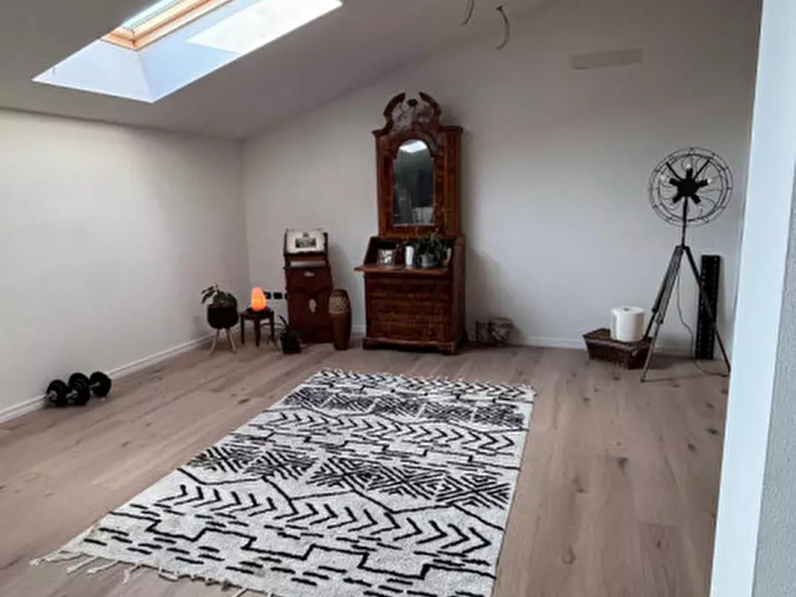 Immagine 13 di Camera in affitto  in Via Nazionale a Solesino