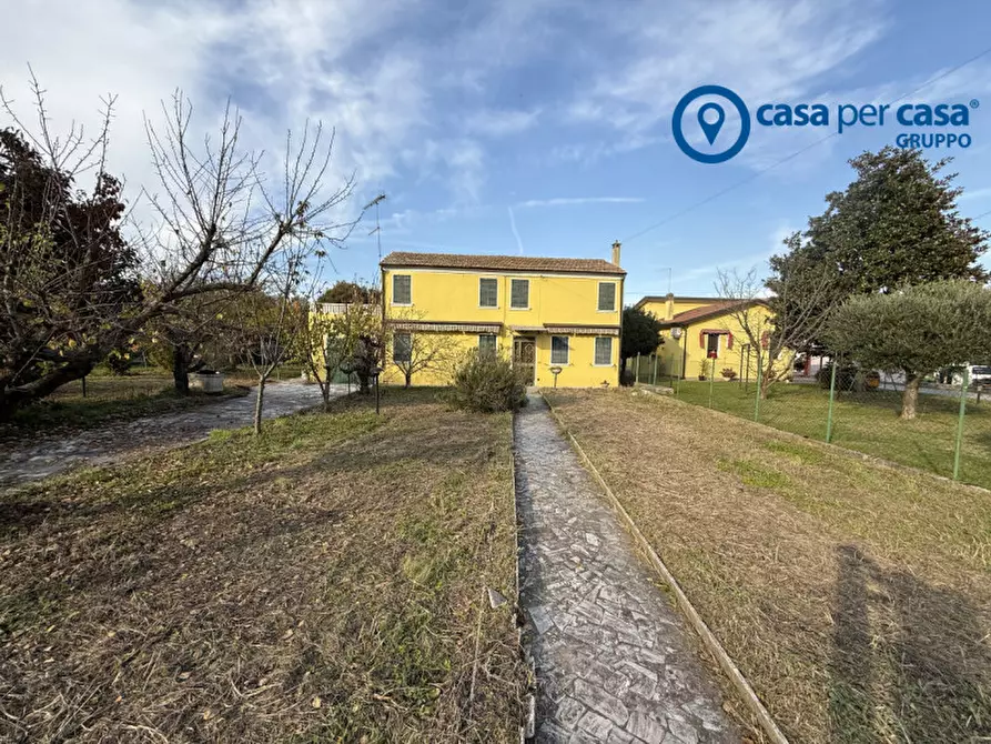 Immagine 2 di Casa indipendente in vendita  in Papozze, Via Caderuschi a Papozze