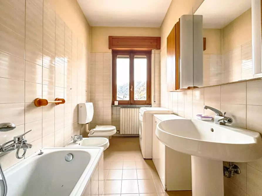 Immagine 11 di Appartamento in vendita  in VIA GARIBALDI 105 a Crevacuore