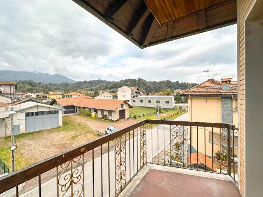 Immagine 12 di Appartamento in vendita  in VIA GARIBALDI 105 a Crevacuore