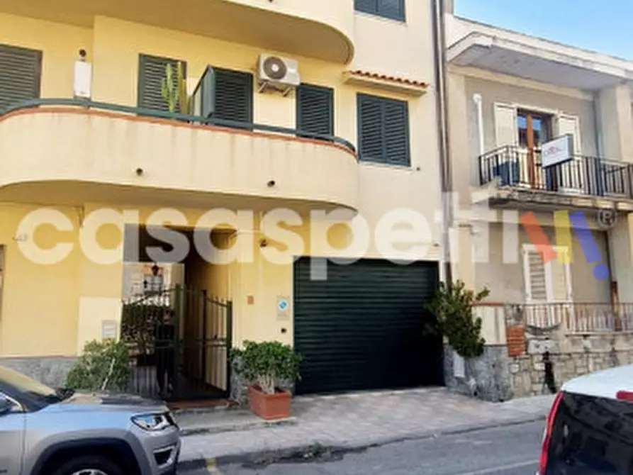 Immagine 38 di Appartamento in vendita  in Via Antonio Gramsci 20 a Melito Di Porto Salvo