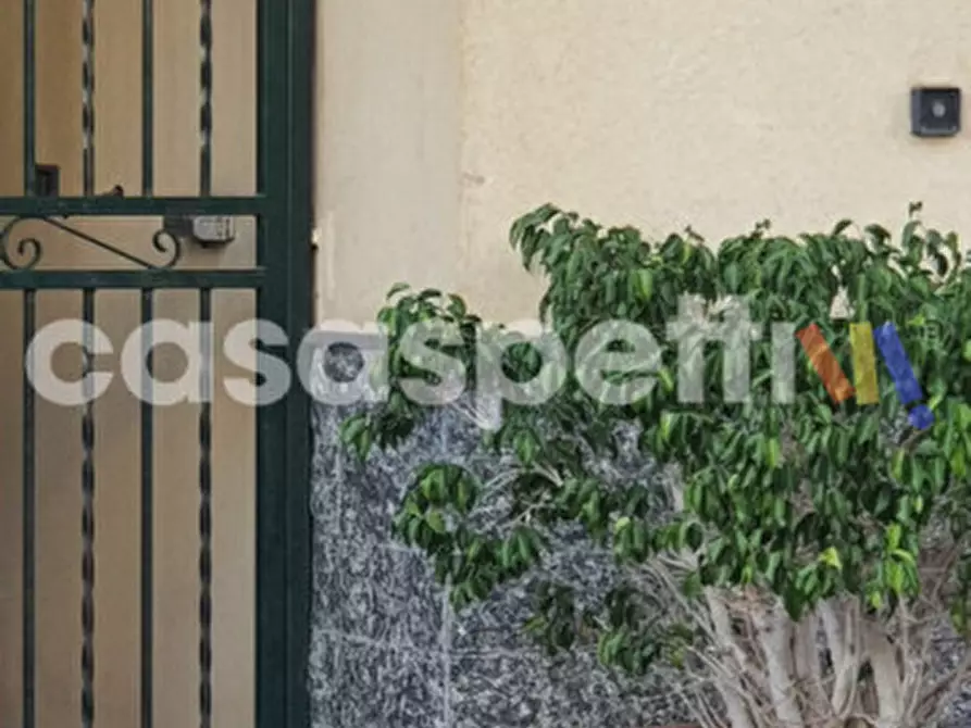 Immagine 41 di Appartamento in vendita  in Via Antonio Gramsci 20 a Melito Di Porto Salvo