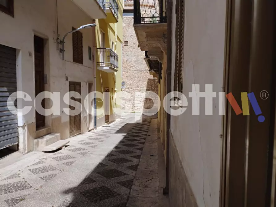 Immagine 4 di Appartamento in vendita  in Via Alessandro Manzoni a Alcamo