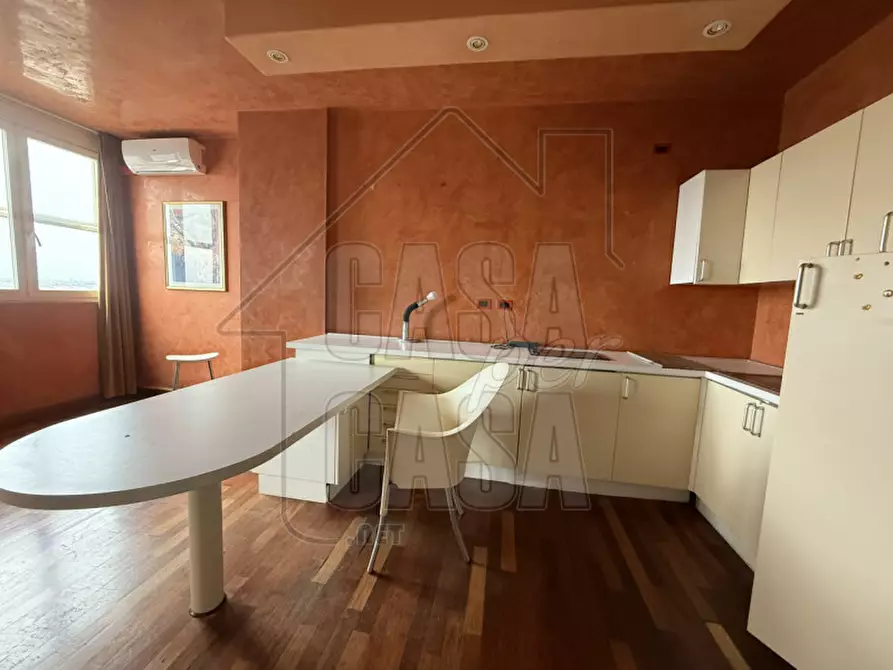 Immagine 6 di Appartamento in vendita  in Piazza Insurrezione a Padova