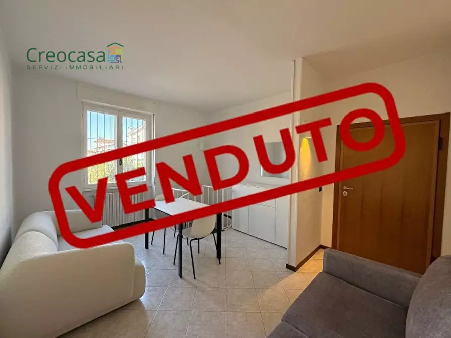 Immagine 1 di Appartamento in vendita  in VIA SAN CARLO BORROMEO 4 a Levate