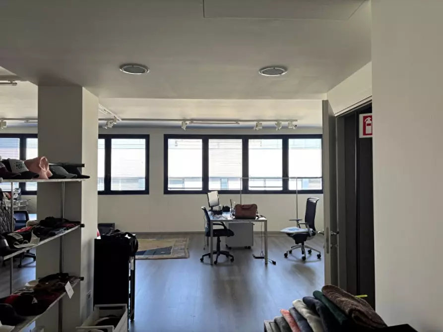 Immagine 1 di Ufficio in vendita  a Padova