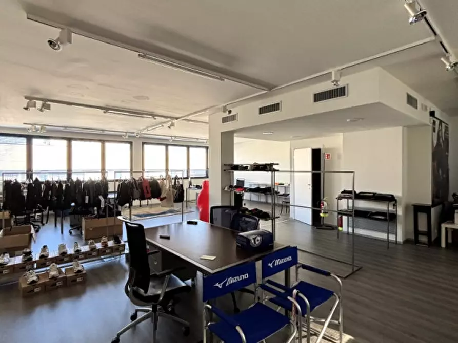 Immagine 3 di Ufficio in vendita  a Padova